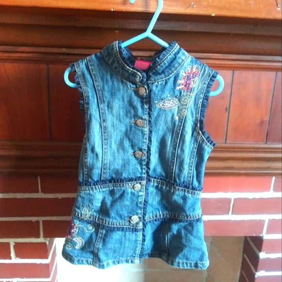 That's so Raven! Vest - Picture 1 of 1